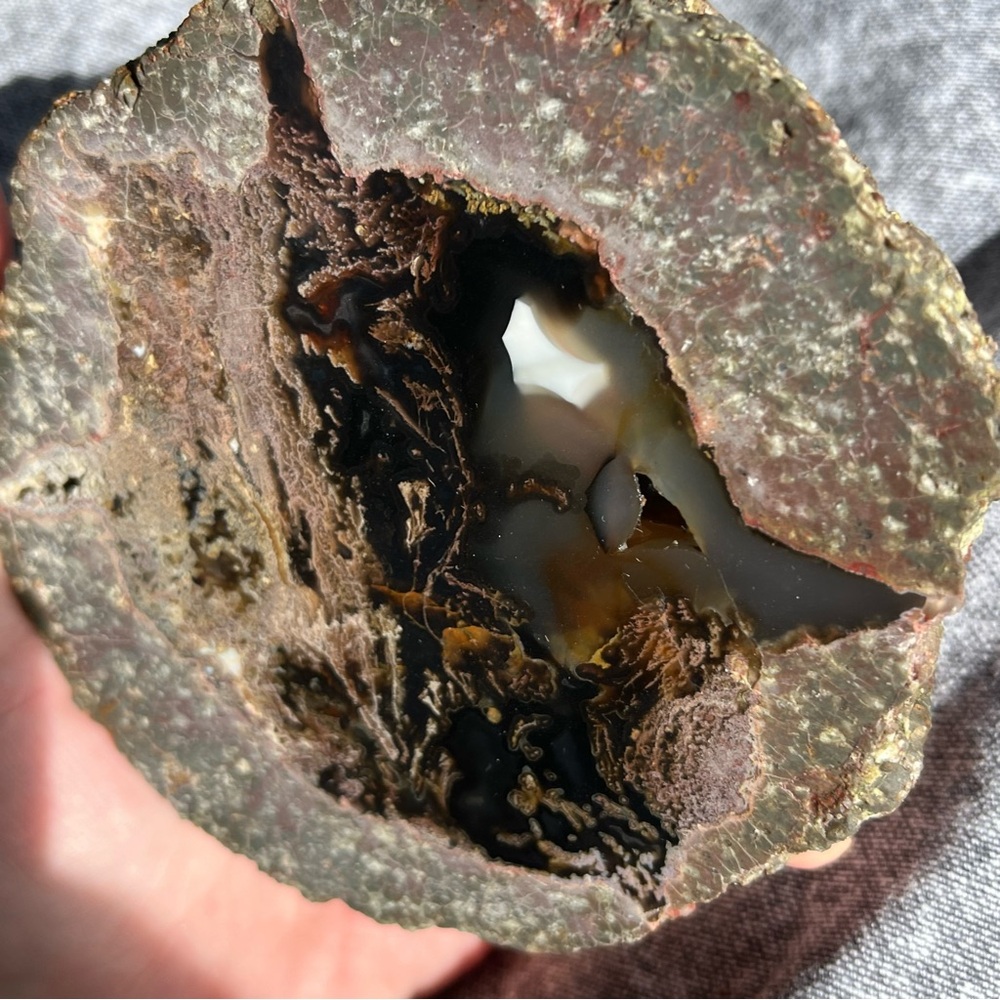 Thunderegg Oregon lava crystal mineral natural home mantle decor gemstone bundle